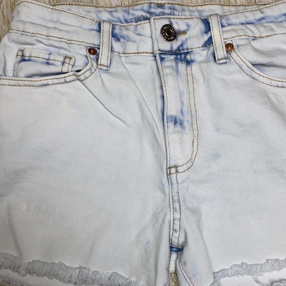Wild Fable - White Stonewashed Mom Short Size 0 - Picture 3 of 6